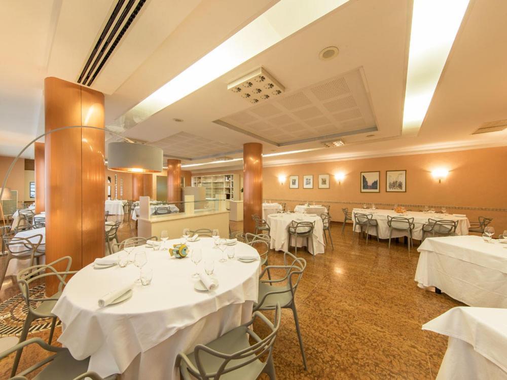 Ristorante Hotel Lucia - 100 Mt Dal Mare จูเลียโนวา ภายนอก รูปภาพ